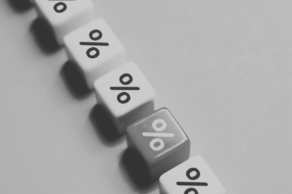 dice-with-percentages