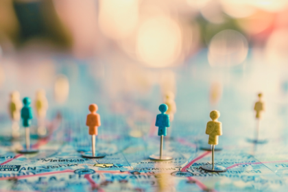 map-with-people-shaped-pins